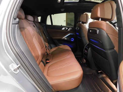 Used 2025 BMW X6 xDrive40i AWD/4WD image 98