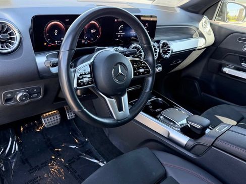 Used 2023 Mercedes-Benz GLB 250 image 31