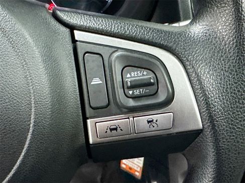 Used 2018 Subaru Forester 2.5i Premium image 9