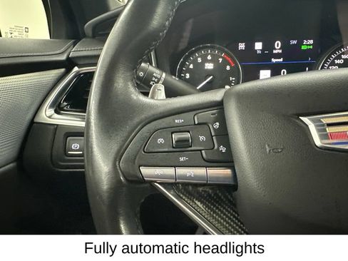 Certified 2023 Cadillac XT6 Sport w/ Technology Package AWD/4WD image 38
