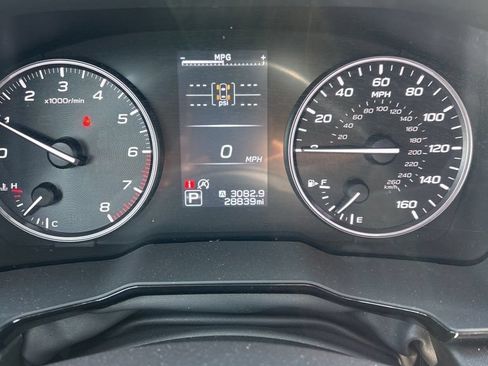 Used 2025 Subaru Outback Premium AWD/4WD image 9
