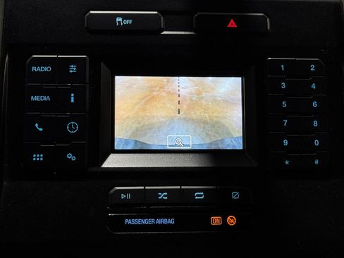 Used 2022 Ford F250 XL w/ Power Equipment Group AWD/4WD image 13