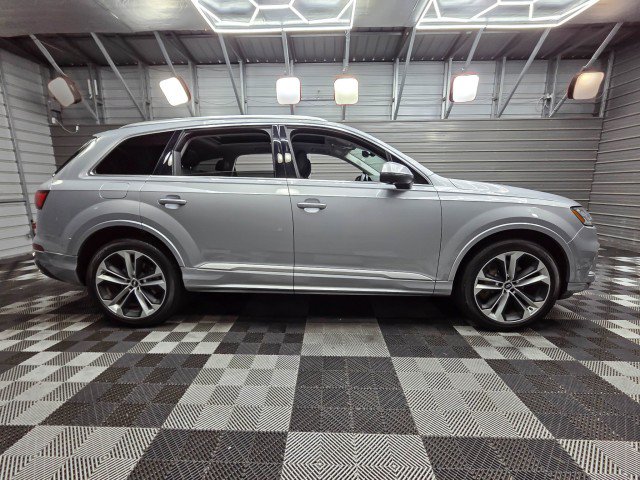 Used 2021 Audi Q7 3.0T Premium Plus w/ Premium Plus Package AWD/4WD image 10