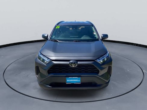 Used 2025 Toyota RAV4 XLE FWD image 11