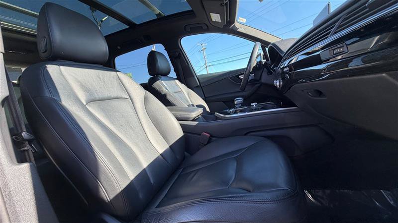 Used 2019 Audi Q7 3.0T Premium w/ Convenience Package AWD/4WD image 37