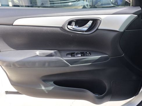 Used 2019 Nissan Sentra S FWD image 26