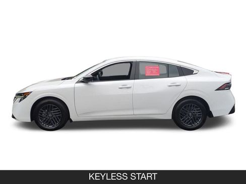 Used 2026 Nissan Sentra SV w/ Floor Mat Package FWD image 5