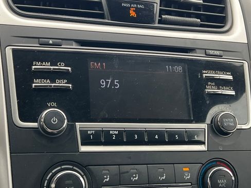 Used 2017 Nissan Altima 2.5 SR w/ Midnight Edition Package image 18