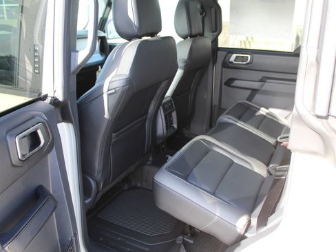 New 2026 Ford Bronco Outer Banks AWD/4WD image 18
