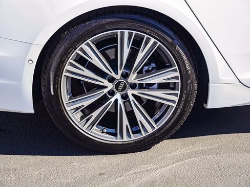 Used 2024 Audi A6 Premium Plus image 9