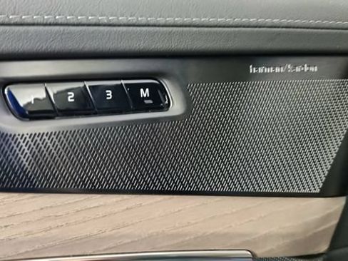 New 2026 Volvo XC90 B6 Plus w/ Protection Package Premier AWD/4WD image 11