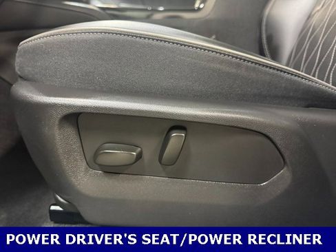 Used 2023 Buick Envision Avenir image 14