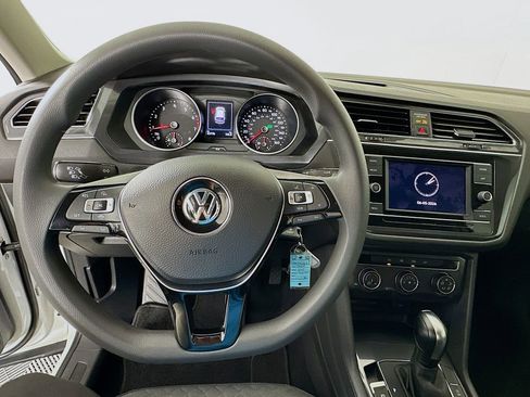 Used 2020 Volkswagen Tiguan S FWD image 11