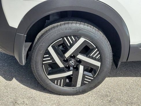 Certified 2026 Nissan Kicks SV FWD image 10