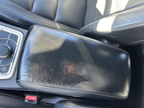 Used 2014 Jeep Grand Cherokee Limited image 24