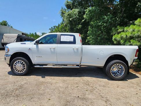 Used 2022 RAM 3500 Big Horn AWD/4WD image 4