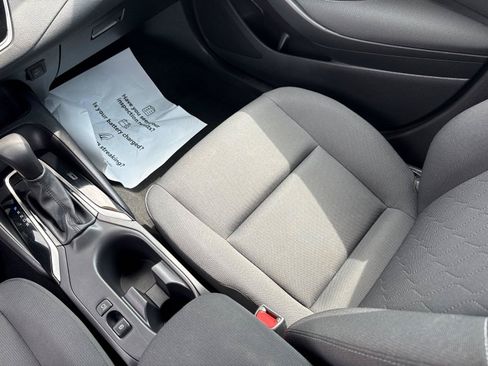 Used 2024 Toyota Corolla LE FWD image 29
