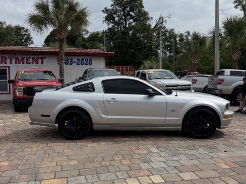 Used 2006 Ford Mustang GT RWD image 5
