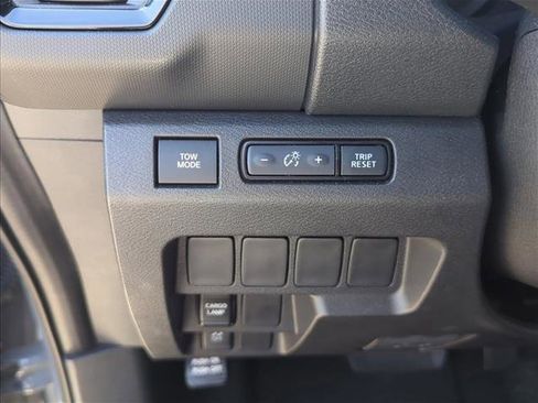 Used 2024 Nissan Frontier Pro-X RWD image 12