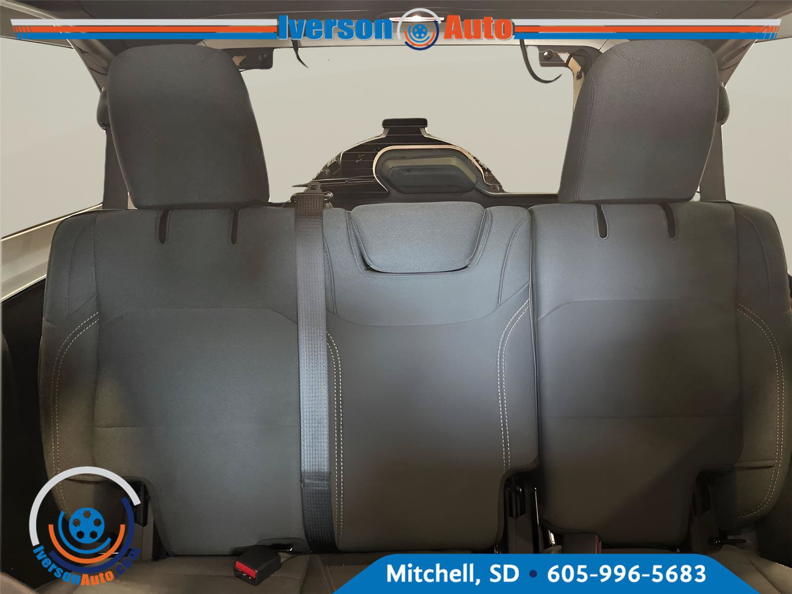 Used 2025 Jeep Wrangler Unlimited Sport AWD/4WD image 24