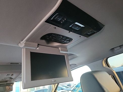 Used 2018 GMC Yukon Denali w/ Denali Ultimate Package image 7