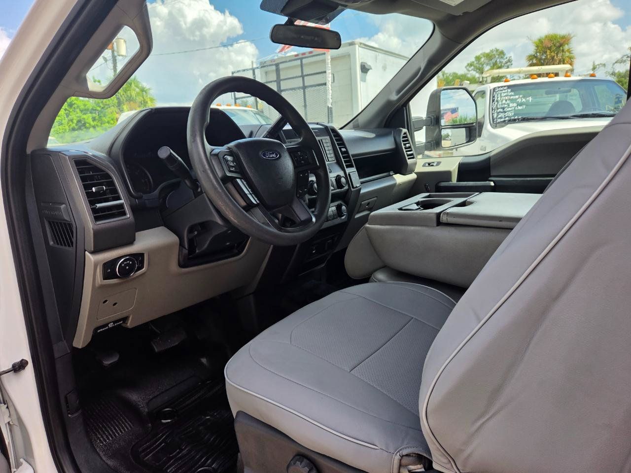 Used 2022 Ford F250 XL w/ Power Equipment Group AWD/4WD image 11