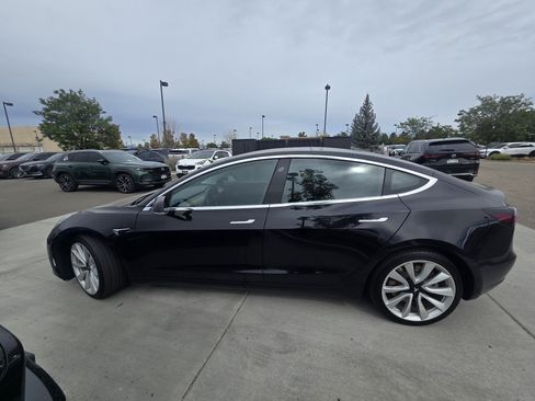 Used 2018 Tesla Model 3 Long Range AWD/4WD image 2