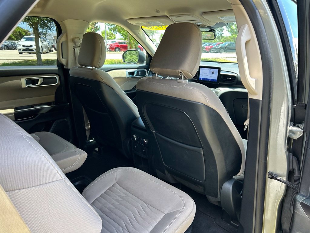 Used 2020 Ford Explorer XLT w/ Comfort Package RWD image 45