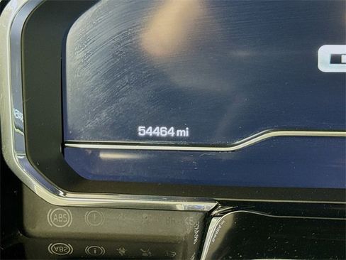 Used 2024 GMC Sierra 1500 SLE image 13