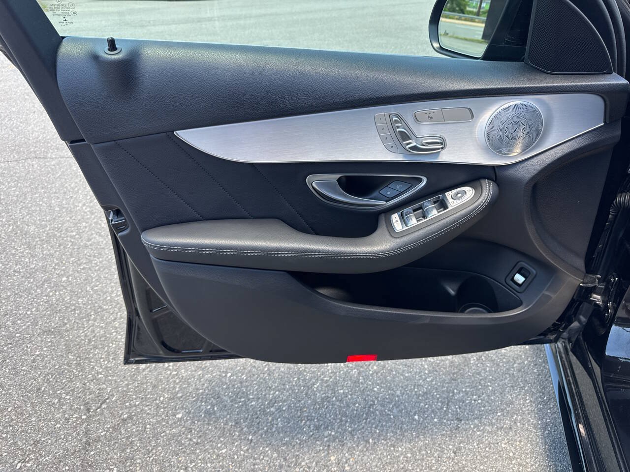 Used 2019 Mercedes-Benz C 300 Sedan image 26