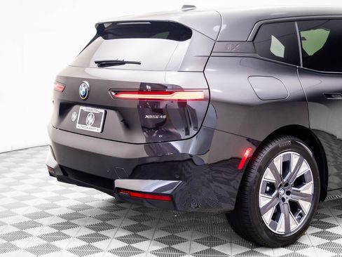 New 2026 BMW iX xDrive45 image 32
