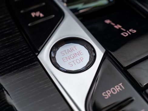 Certified 2025 BMW X5 xDrive40i w/ Executive Package image 23