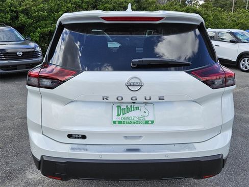 New 2026 Nissan Rogue SV image 9