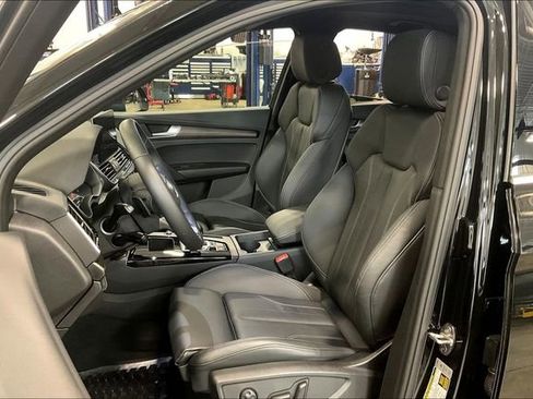 Certified 2025 Audi Q5 2.0T Premium image 25