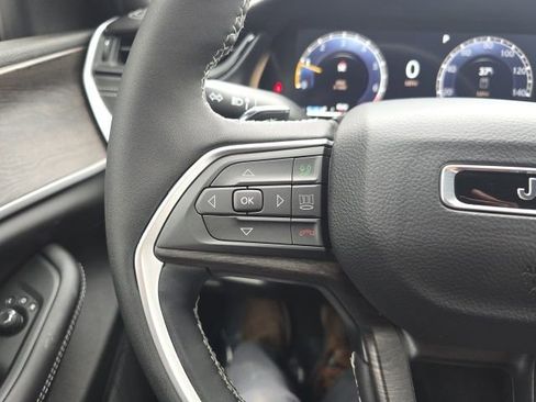 New 2026 Jeep Grand Cherokee L 4WD image 13