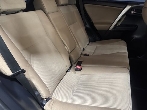 Used 2014 Toyota RAV4 XLE image 18