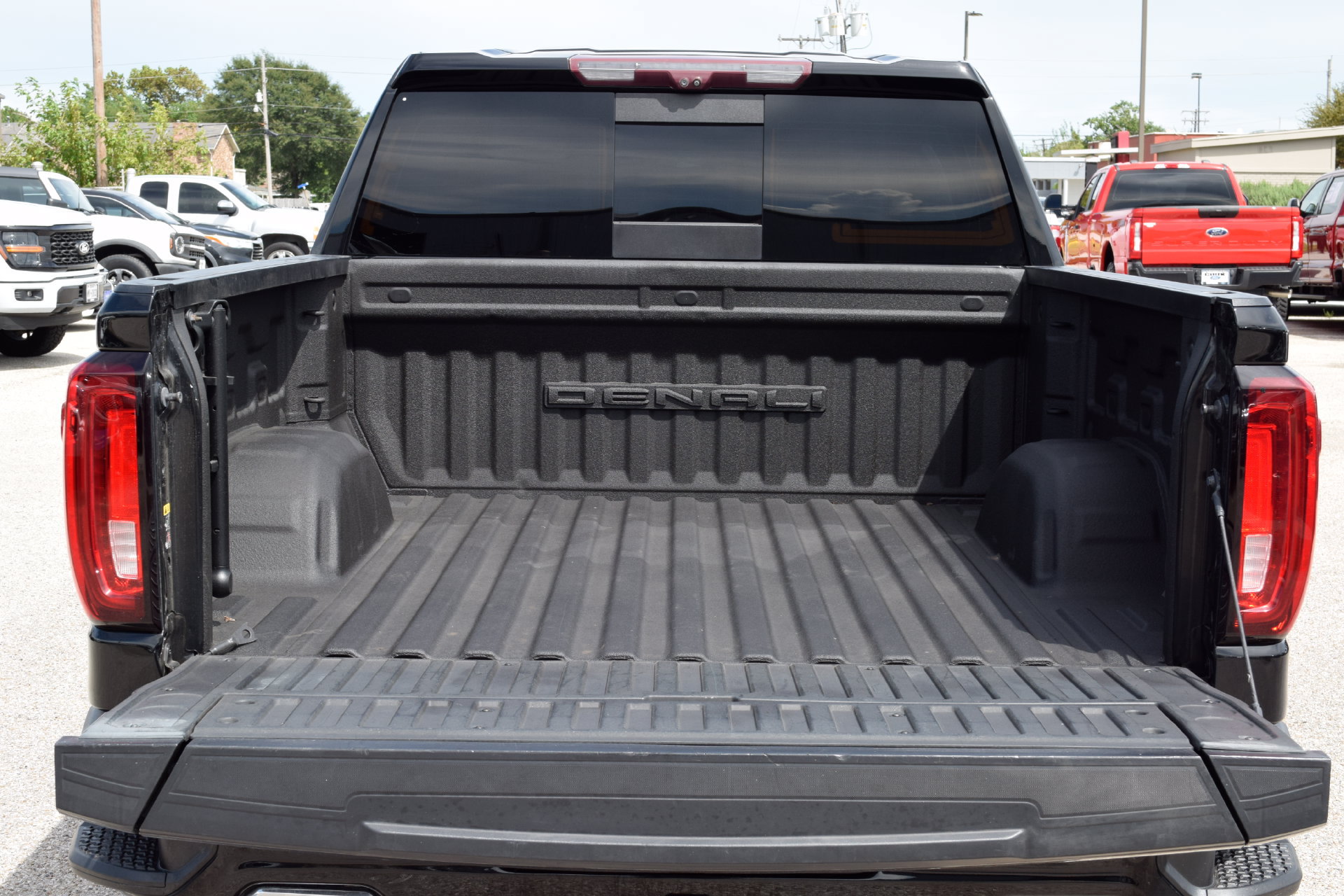 Used 2021 GMC Sierra 1500 Denali w/ Denali Ultimate Package AWD/4WD image 19