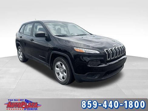 Used 2017 Jeep Cherokee Sport FWD image 7