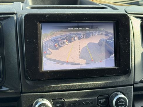 Used 2026 RAM ProMaster 2500 w/ Convenience Group FWD image 19
