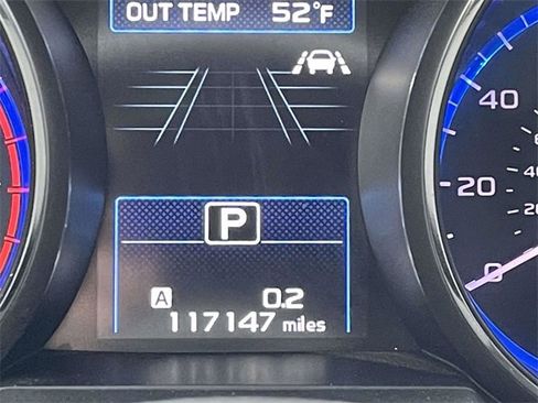 Used 2018 Subaru Outback 2.5i Limited image 23