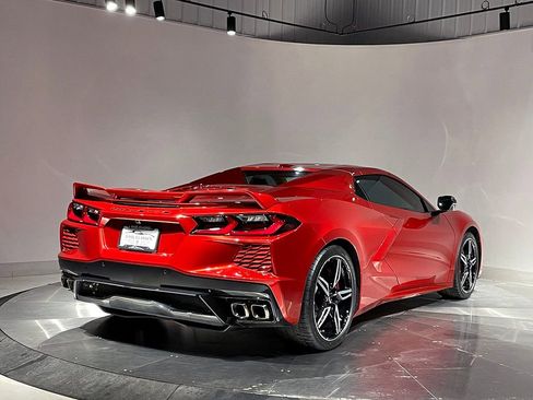 Used 2021 Chevrolet Corvette Stingray w/ Z51 Performance Package image 8