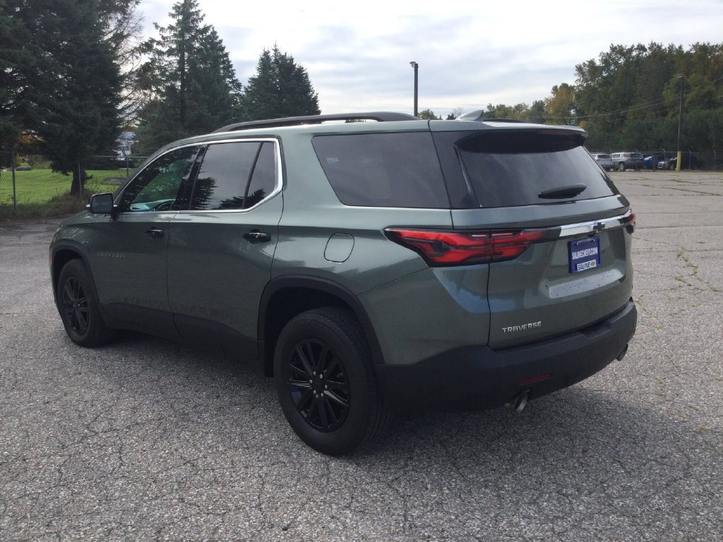 Used 2023 Chevrolet Traverse LT FWD image 5