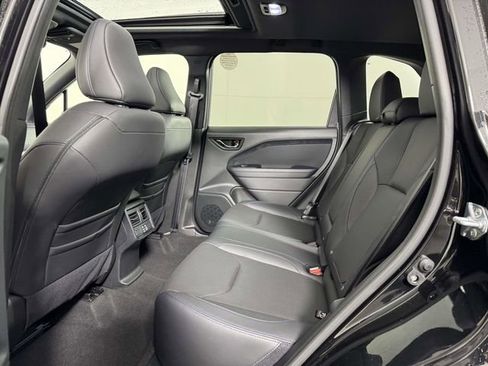 Certified 2025 Subaru Forester Limited AWD/4WD image 29