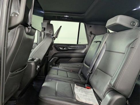 Used 2021 GMC Yukon Denali w/ Denali Premium Package image 16