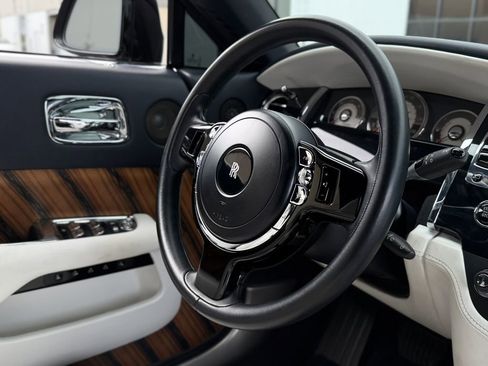 Used 2014 Rolls-Royce Wraith image 54