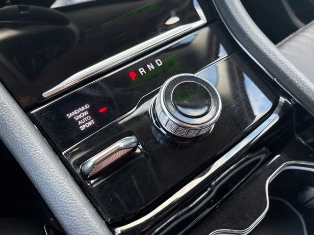 Used 2022 Jeep Grand Cherokee L Limited AWD/4WD image 16