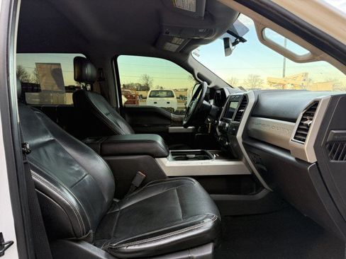Used 2018 Ford F350 Lariat w/ Chrome Package AWD/4WD image 8