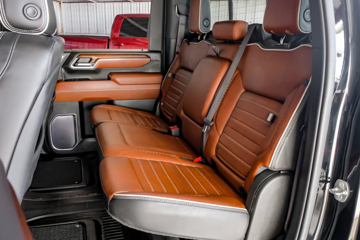Used 2024 GMC Sierra 2500 Denali Ultimate AWD/4WD image 37