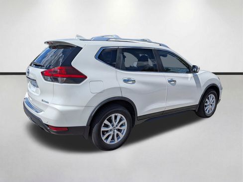 Used 2019 Nissan Rogue SV AWD/4WD image 4