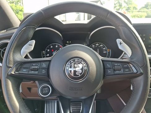 Used 2020 Alfa Romeo Stelvio Ti Sport w/ Quick Order Package 22S Sport AWD/4WD image 19